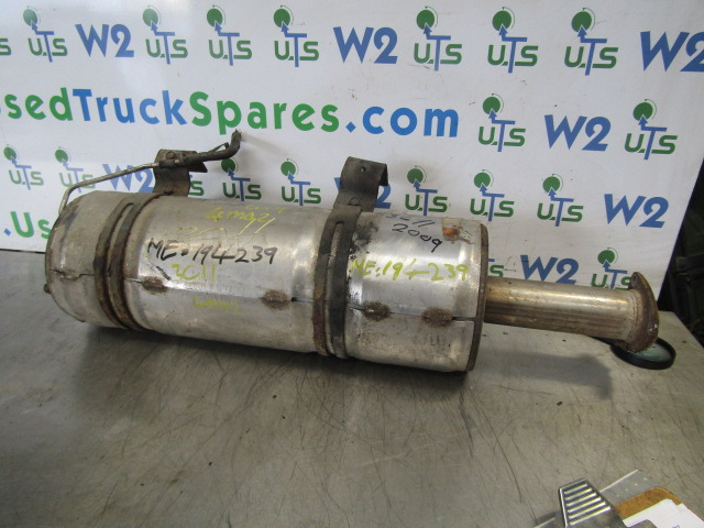 MITSUBISHI FUSO 4M50 DPF EXHAUST P/NO ME194239 - Kipufogórendszer - Teherautó: 5 kép. MITSUBISHI FUSO 4M50 DPF EXHAUST P/NO ME194239 - Kipufogórendszer - Teherautó: 5 kép.