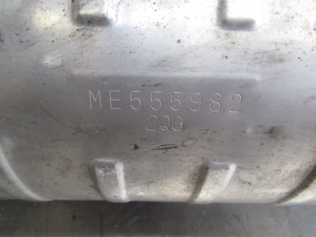 MITSUBISHI FUSO 75C15/C18 DPF EXHAUST ME555982 - Kipufogórendszer - Teherautó: 2 kép. MITSUBISHI FUSO 75C15/C18 DPF EXHAUST ME555982 - Kipufogórendszer - Teherautó: 2 kép.