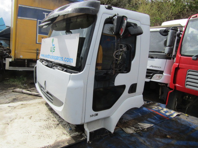 RENAULT MIDLUM DXI 7.5T CAB (2013) - Fülke - Teherautó: 2 kép. RENAULT MIDLUM DXI 7.5T CAB (2013) - Fülke - Teherautó: 2 kép.