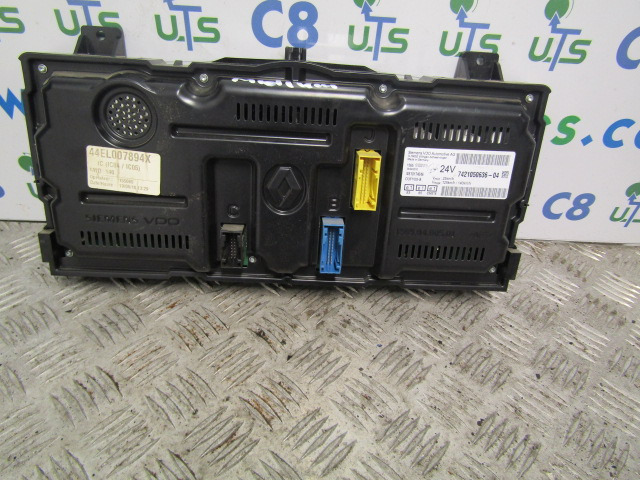 RENAULT MIDLUM DXI CLOCK CLUSTER P/NO 7421050636-04 - Fülke és belső tér - Teherautó: 4 kép. RENAULT MIDLUM DXI CLOCK CLUSTER P/NO 7421050636-04 - Fülke és belső tér - Teherautó: 4 kép.