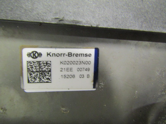RENAULT MIDLUM DXI EBS BRAKE VALVE P/NO KN20023N00 - Fék alkatrészek - Teherautó: 3 kép. RENAULT MIDLUM DXI EBS BRAKE VALVE P/NO KN20023N00 - Fék alkatrészek - Teherautó: 3 kép.
