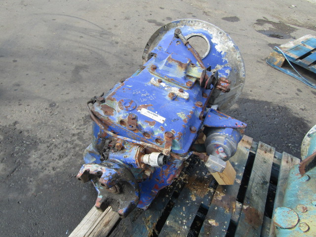 SCANIA 82/92 5 SPEED GEARBOX MODEL G770 - Sebességváltó - Teherautó: 3 kép. SCANIA 82/92 5 SPEED GEARBOX MODEL G770 - Sebességváltó - Teherautó: 3 kép.