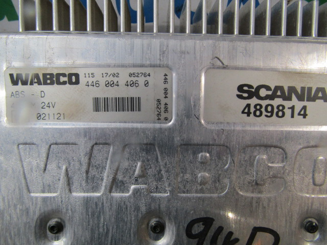 SCANIA P94 ABS ECU WABCO P/NO 4460044060 / SCANIA 489814 - ECU - Teherautó: 2 kép. SCANIA P94 ABS ECU WABCO P/NO 4460044060 / SCANIA 489814 - ECU - Teherautó: 2 kép.