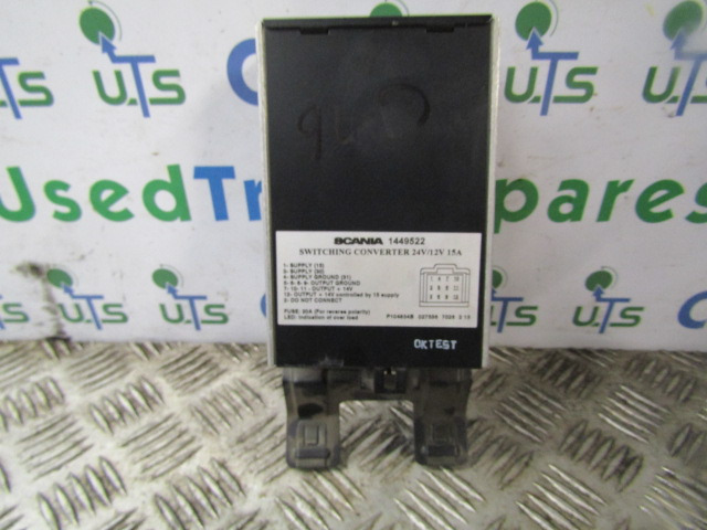 SCANIA P94 VOLTAGE CONVERTER P/NO 1449522 - ECU - Teherautó: 1 kép. SCANIA P94 VOLTAGE CONVERTER P/NO 1449522 - ECU - Teherautó: 1 kép.
