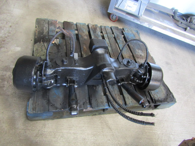 SCHMIDT SWINGO 2WD FRONT AXLE COMPLETE - Első tengely - Többcélú/ Speciális jármű: 2 kép. SCHMIDT SWINGO 2WD FRONT AXLE COMPLETE - Első tengely - Többcélú/ Speciális jármű: 2 kép.