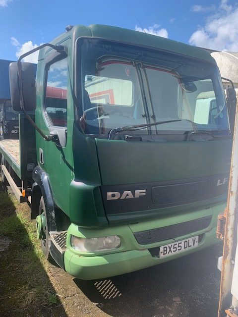 DAF LF 45 2005 BREAKING FOR SPARES - Teherautó: 1 kép. DAF LF 45 2005 BREAKING FOR SPARES - Teherautó: 1 kép.