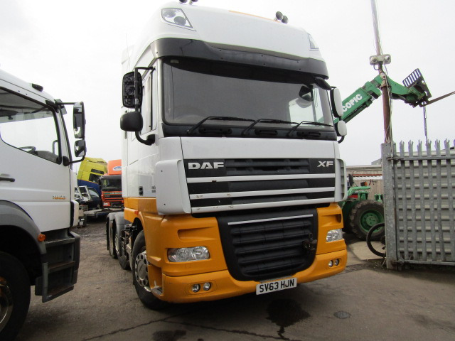 DAF XF 105 460 MANUAL 2013 ALL PARTS AVAILABLE - Teherautó: 1 kép. DAF XF 105 460 MANUAL 2013 ALL PARTS AVAILABLE - Teherautó: 1 kép.
