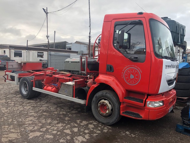 RENAULT MIDLUM 14TON 180DCI BREAKING FOR SPARES - Teherautó: 1 kép. RENAULT MIDLUM 14TON 180DCI BREAKING FOR SPARES - Teherautó: 1 kép.