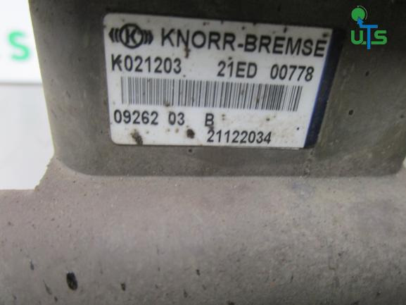 VOLVO FE EBS MODULATOR P/NO 21122034 - Fék alkatrészek - Teherautó: 2 kép. VOLVO FE EBS MODULATOR P/NO 21122034 - Fék alkatrészek - Teherautó: 2 kép.