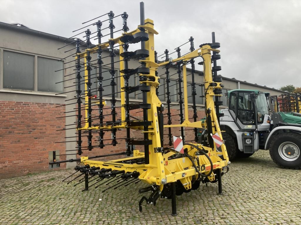 Bednar PRO PN 9000 - Tárcsás borona: 1 kép. Bednar PRO PN 9000 - Tárcsás borona: 1 kép.