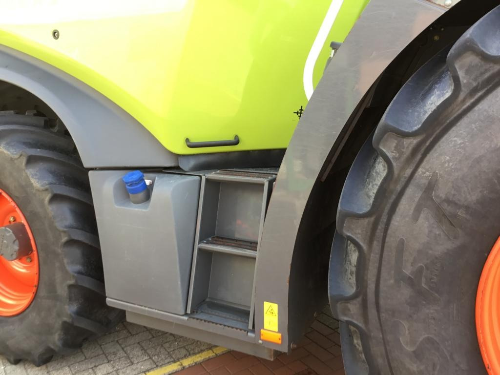CLAAS JAGUAR 960 - Önjáró szecskázógép: 3 kép. CLAAS JAGUAR 960 - Önjáró szecskázógép: 3 kép.
