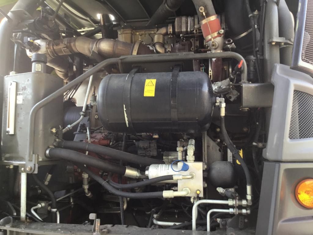 Önjáró szecskázógép CLAAS JAGUAR 960: 19 kép. Önjáró szecskázógép CLAAS JAGUAR 960: 19 kép.