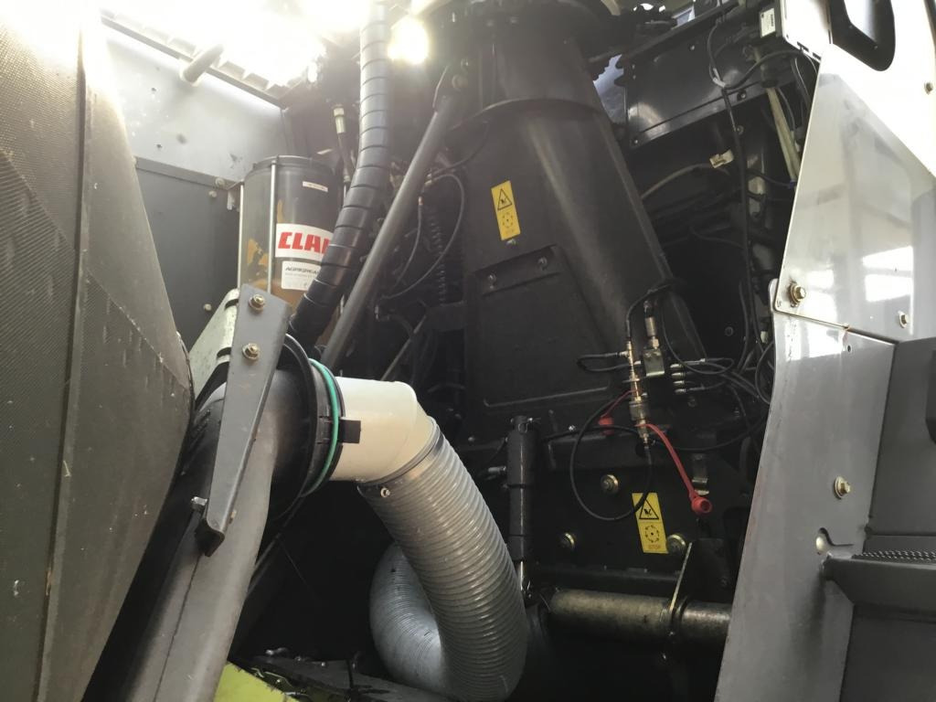 Önjáró szecskázógép CLAAS JAGUAR 960: 17 kép. Önjáró szecskázógép CLAAS JAGUAR 960: 17 kép.