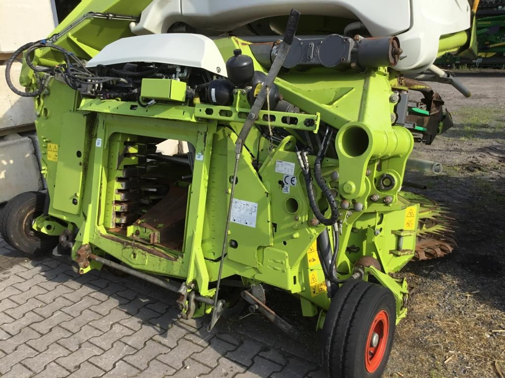 CLAAS ORBIS 750 - Kukorica adapter: 4 kép. CLAAS ORBIS 750 - Kukorica adapter: 4 kép.
