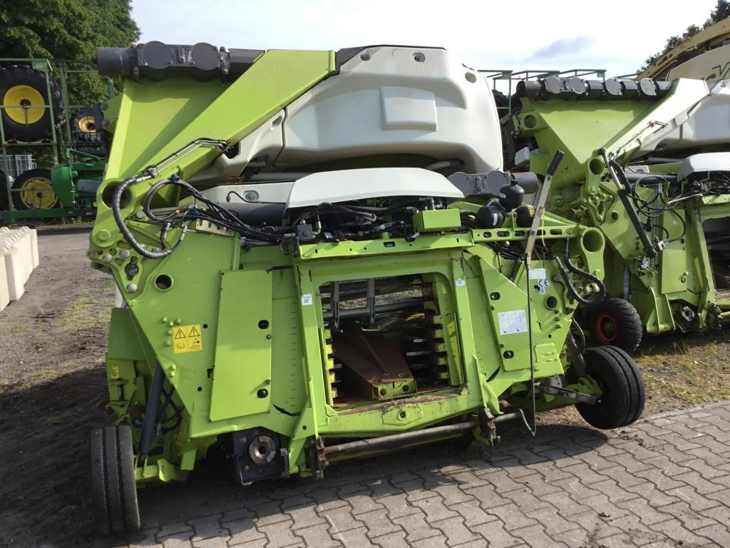 CLAAS ORBIS 750 - Kukorica adapter: 5 kép. CLAAS ORBIS 750 - Kukorica adapter: 5 kép.