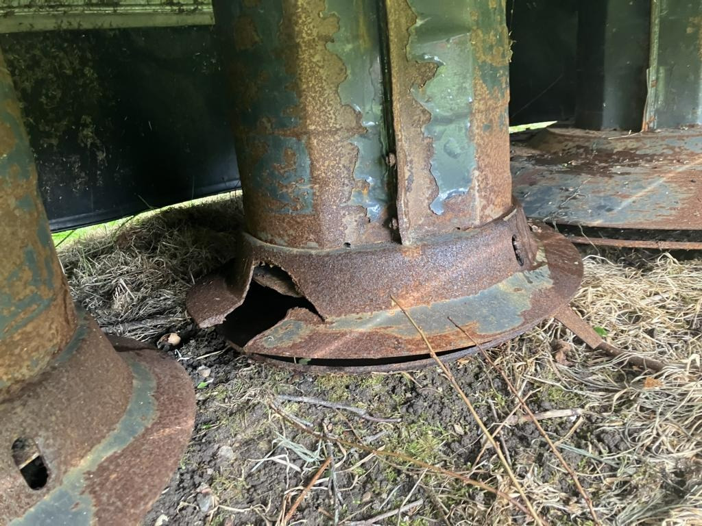 Deutz-Fahr DRUMMASTER 431 - Fűkasza: 2 kép. Deutz-Fahr DRUMMASTER 431 - Fűkasza: 2 kép.