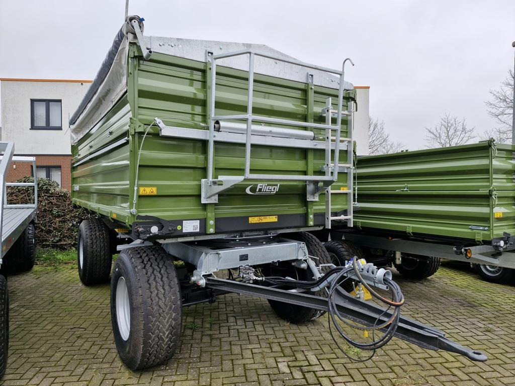 Fliegl DK 160 FOX - Mezőgazdasági billenőpótkocsi: 3 kép. Fliegl DK 160 FOX - Mezőgazdasági billenőpótkocsi: 3 kép.