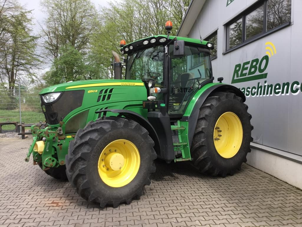 John Deere 6150R - Traktor: 1 kép. John Deere 6150R - Traktor: 1 kép.