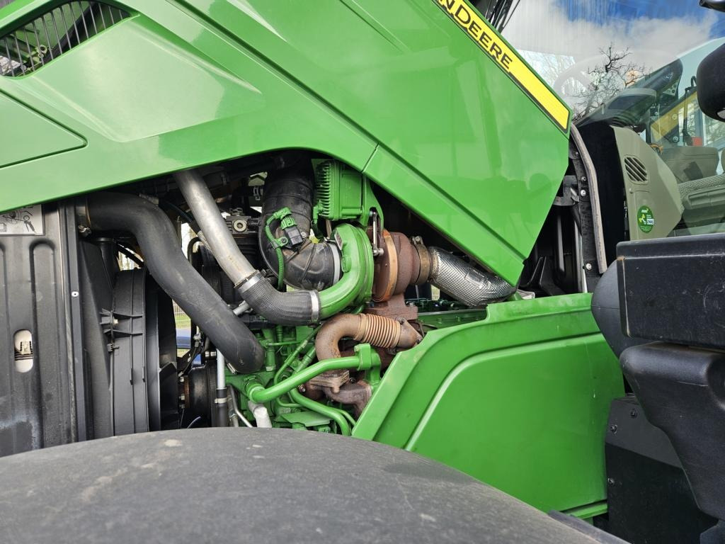 John Deere 6195R - Traktor: 5 kép. John Deere 6195R - Traktor: 5 kép.