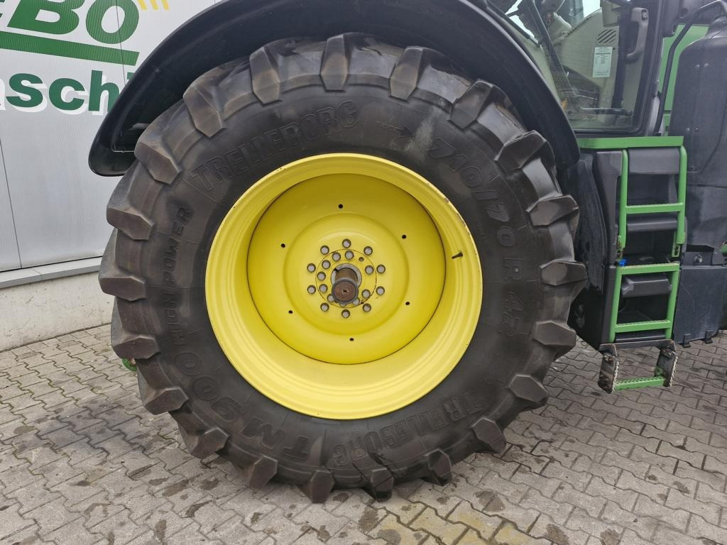 John Deere 6230R - Traktor: 5 kép. John Deere 6230R - Traktor: 5 kép.