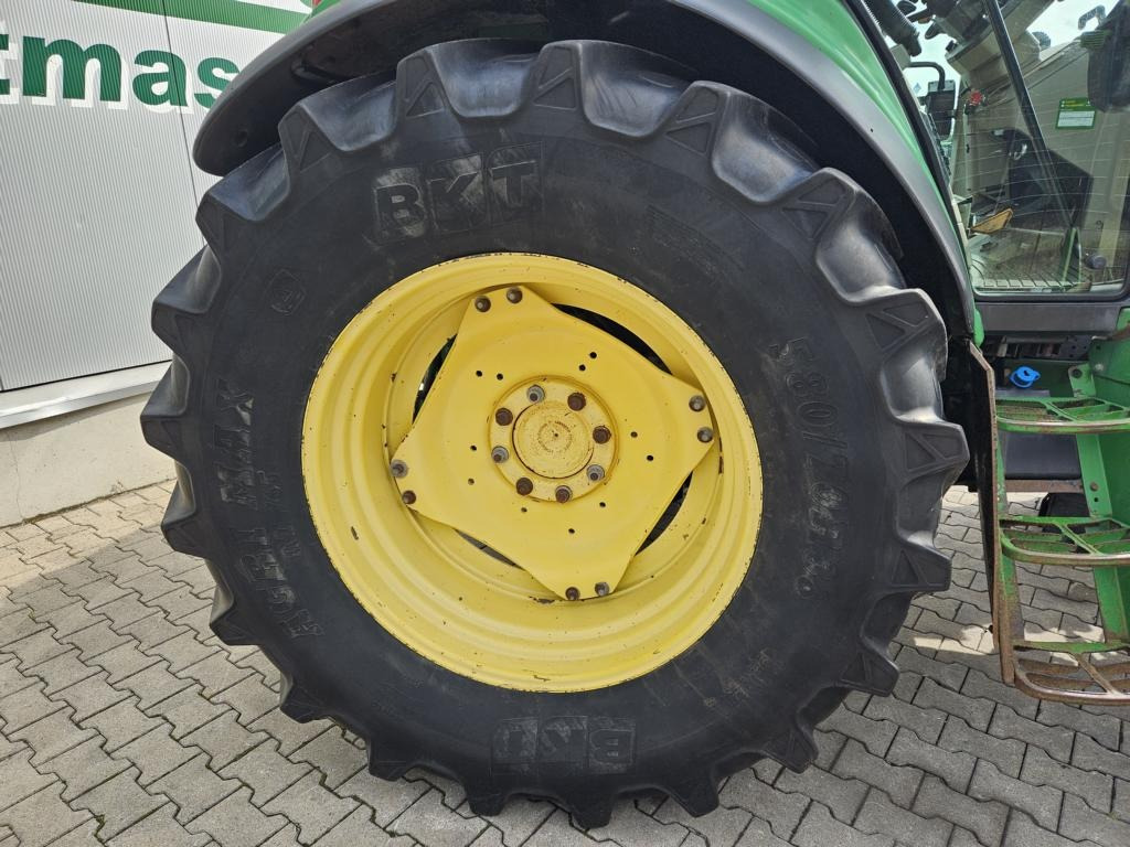 John Deere 6420S PREMIUM - Traktor: 5 kép. John Deere 6420S PREMIUM - Traktor: 5 kép.