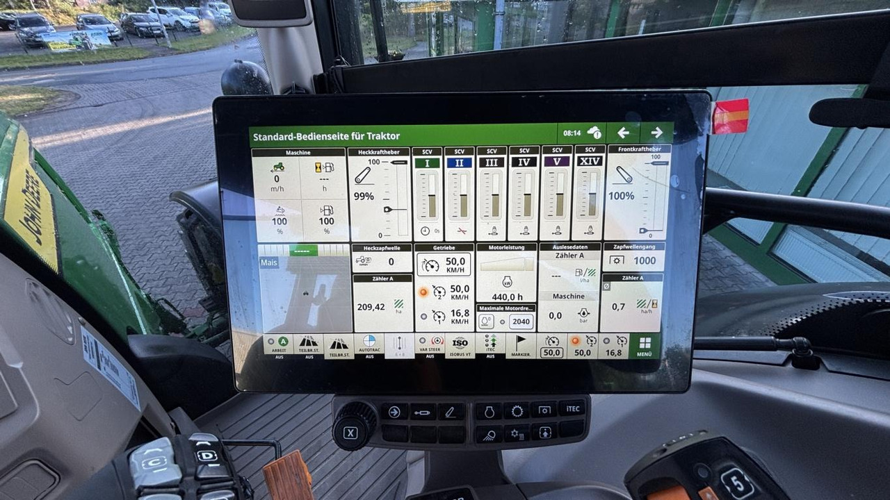 John Deere 6R250 - Traktor: 4 kép. John Deere 6R250 - Traktor: 4 kép.