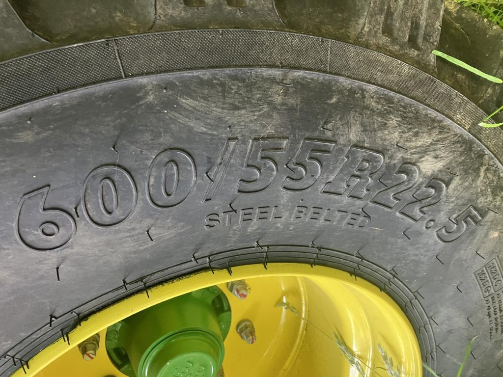 John Deere C441R - Szálastakarmány betakarítás gépei: 3 kép. John Deere C441R - Szálastakarmány betakarítás gépei: 3 kép.