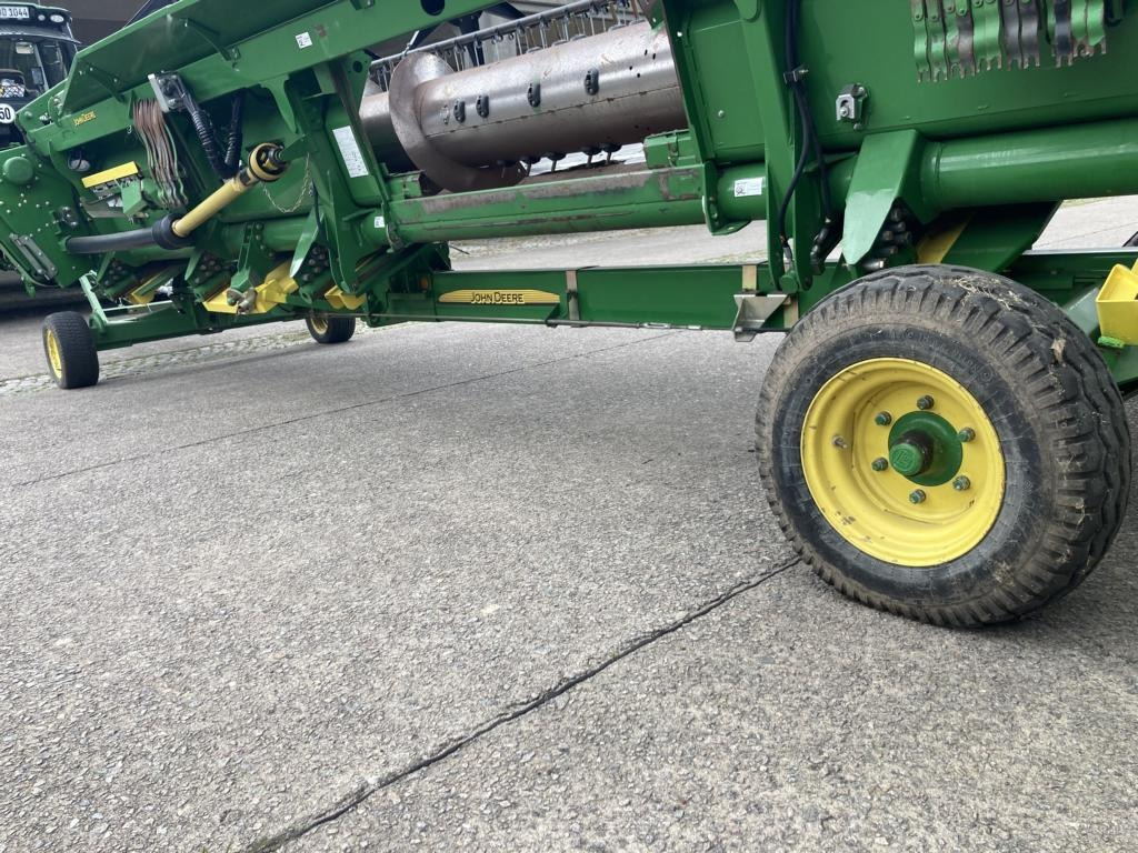 John Deere SCHNEIDWERK 630X - Kombájn: 3 kép. John Deere SCHNEIDWERK 630X - Kombájn: 3 kép.