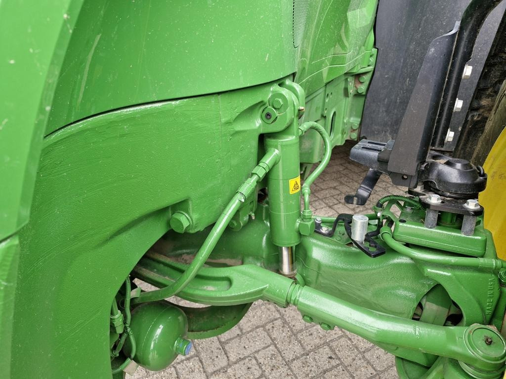 John Deere TRAKTOR 7R330 - Traktor: 5 kép. John Deere TRAKTOR 7R330 - Traktor: 5 kép.