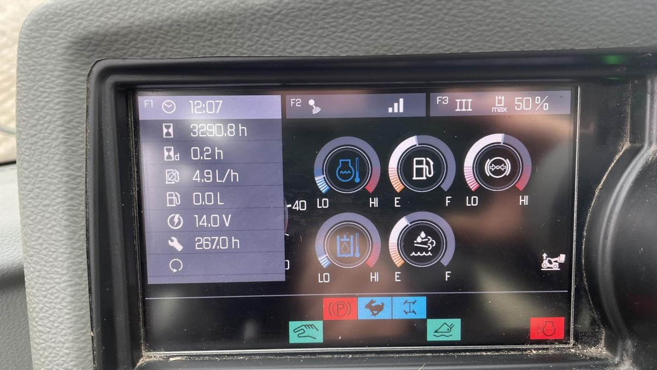 Kramer KT559 T4 SERIE2 - Teleszkópos rakodó: 2 kép. Kramer KT559 T4 SERIE2 - Teleszkópos rakodó: 2 kép.