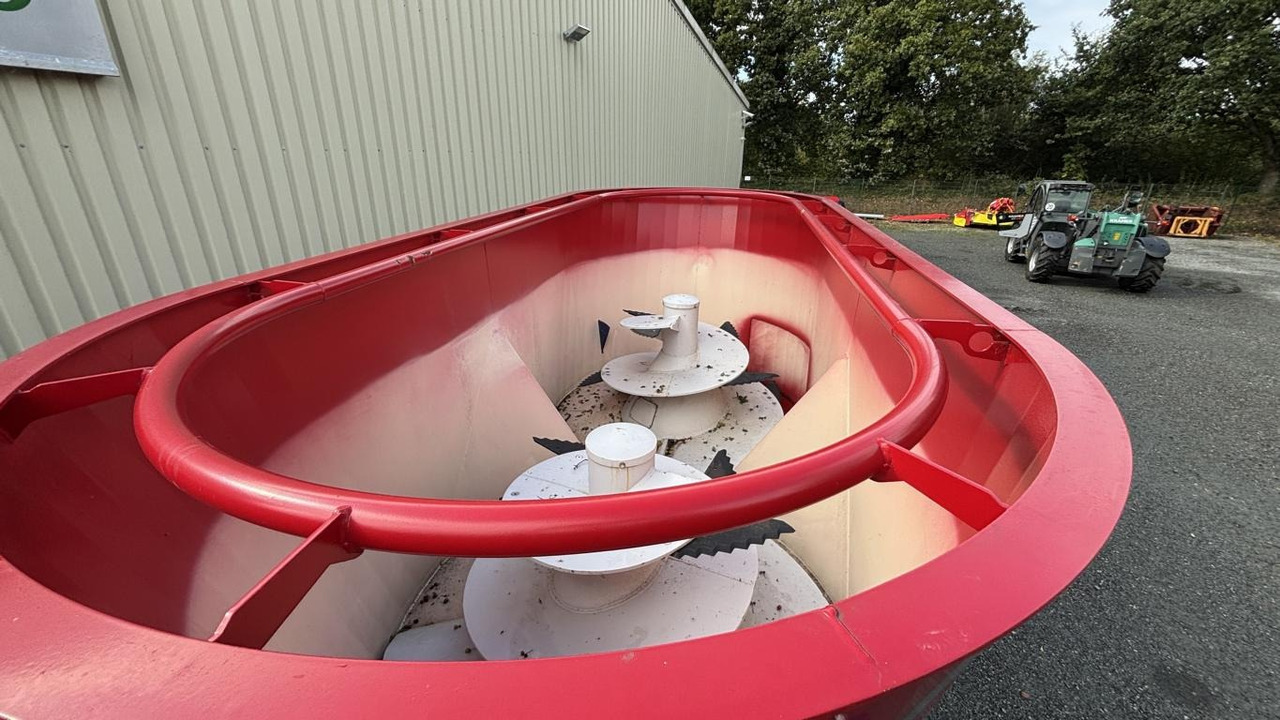 Mayer TRAILEDLINE CLASSIC DUO 16 - Etetőkocsi: 2 kép. Mayer TRAILEDLINE CLASSIC DUO 16 - Etetőkocsi: 2 kép.