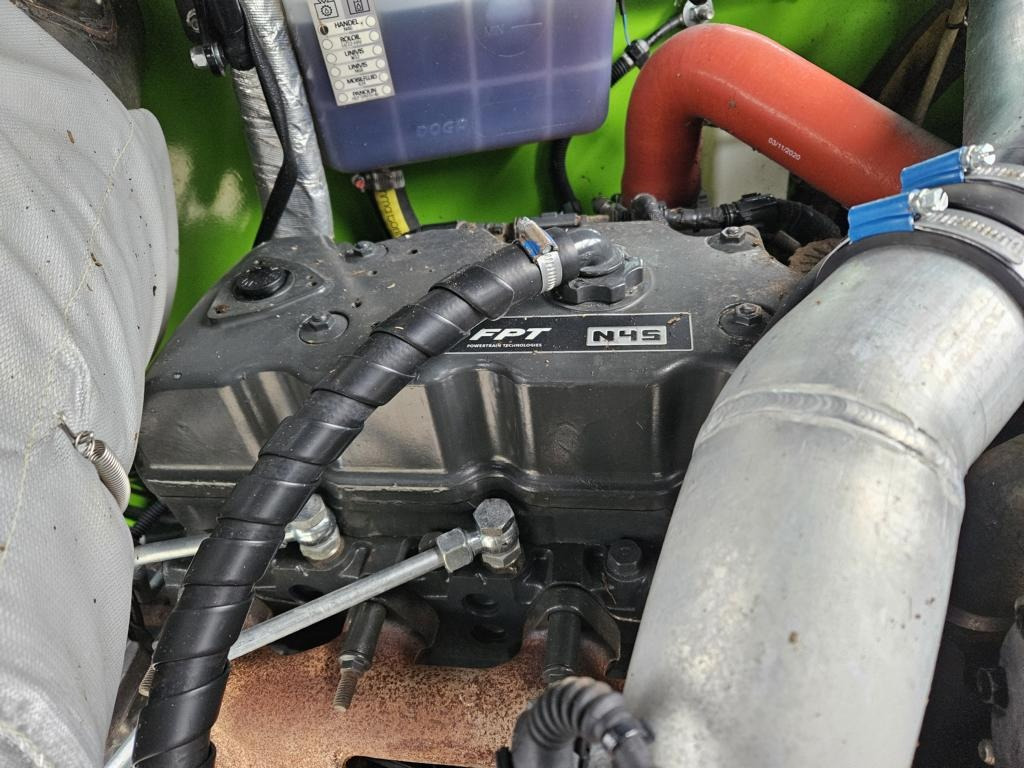 Merlo TF 65.9 TCS-170-HF - Rakodógép: 2 kép. Merlo TF 65.9 TCS-170-HF - Rakodógép: 2 kép.