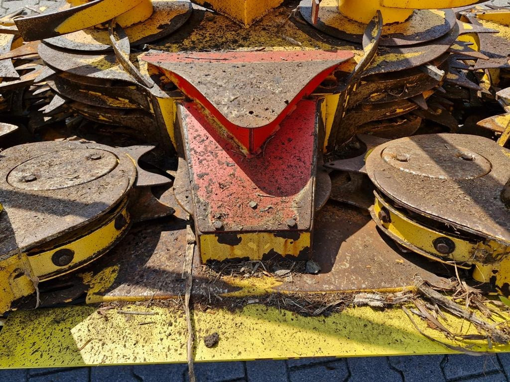 Kukorica adapter New Holland MAISVORSATZ 900S FI / 390: 8 kép.