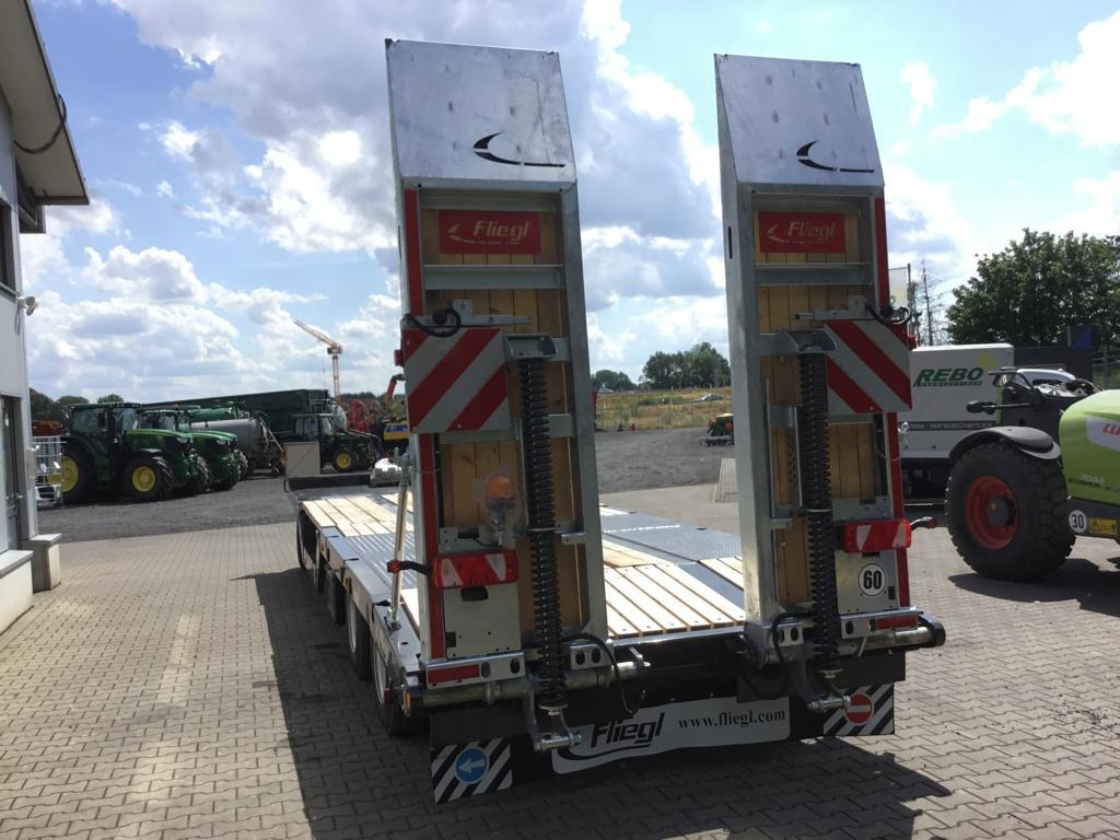 Új Pótkocsi Fliegl DTL 300 P AGRAR: 9 kép.