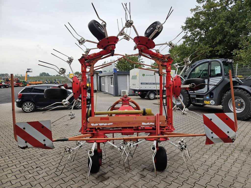 Pöttinger HIT 69 N-Z lízing Pöttinger HIT 69 N-Z: 9 kép. Pöttinger HIT 69 N-Z lízing Pöttinger HIT 69 N-Z: 9 kép.