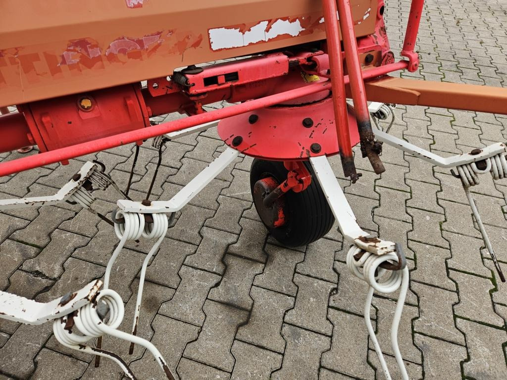 Pöttinger HIT 69 N-Z lízing Pöttinger HIT 69 N-Z: 7 kép. Pöttinger HIT 69 N-Z lízing Pöttinger HIT 69 N-Z: 7 kép.