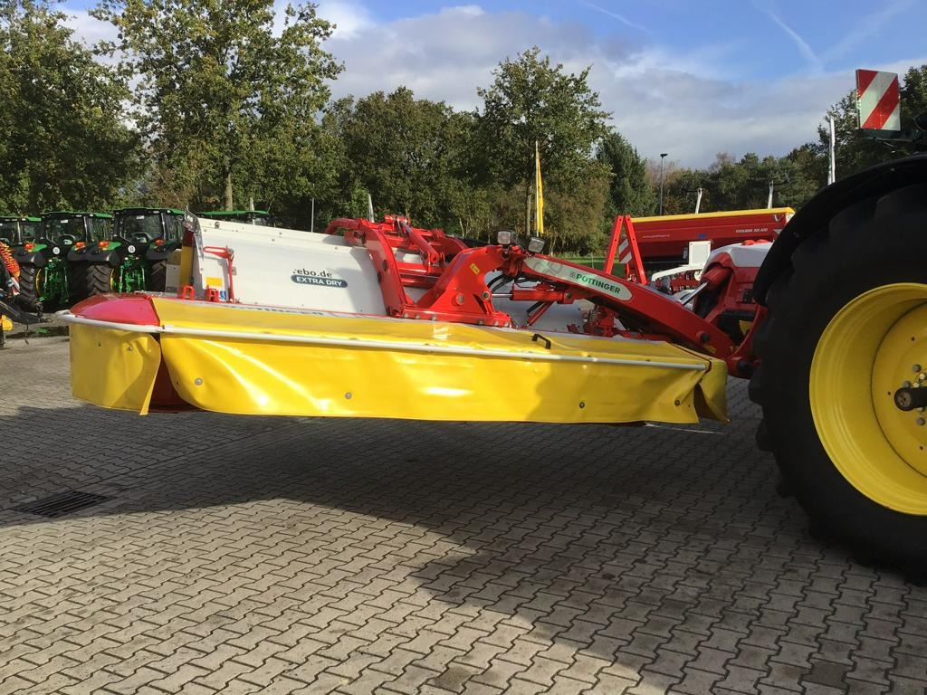 Új Fűkasza Pöttinger NOVACAT V 10000 ED CL: 8 kép. Új Fűkasza Pöttinger NOVACAT V 10000 ED CL: 8 kép.