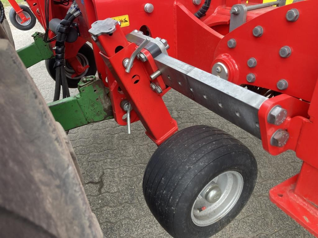 Pöttinger ROTOCARE V 12400 lízing Pöttinger ROTOCARE V 12400: 9 kép.