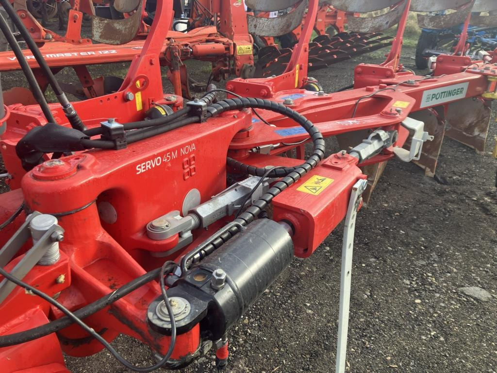 Pöttinger SERVO 45 M 5-SCHAR NOVA - Eke: 5 kép. Pöttinger SERVO 45 M 5-SCHAR NOVA - Eke: 5 kép.