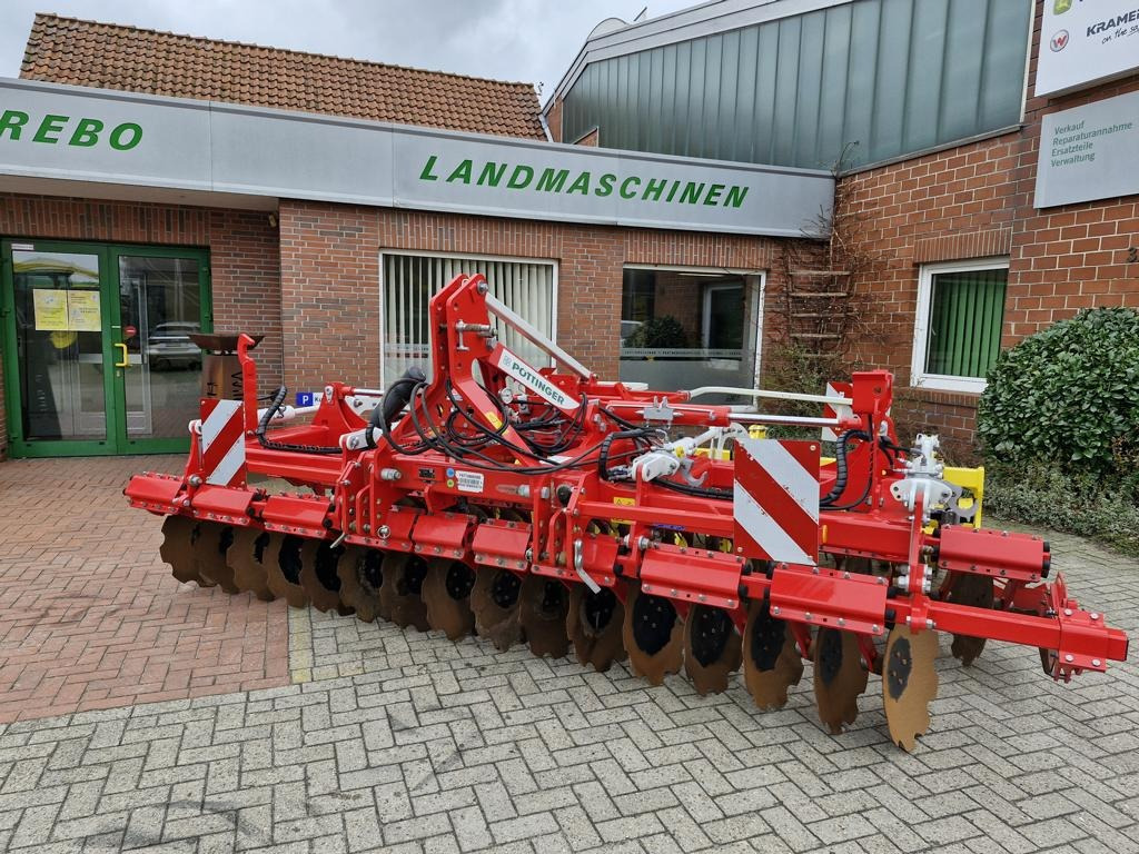 Pöttinger TERRADISC 4001 K - Tárcsás borona: 1 kép. Pöttinger TERRADISC 4001 K - Tárcsás borona: 1 kép.