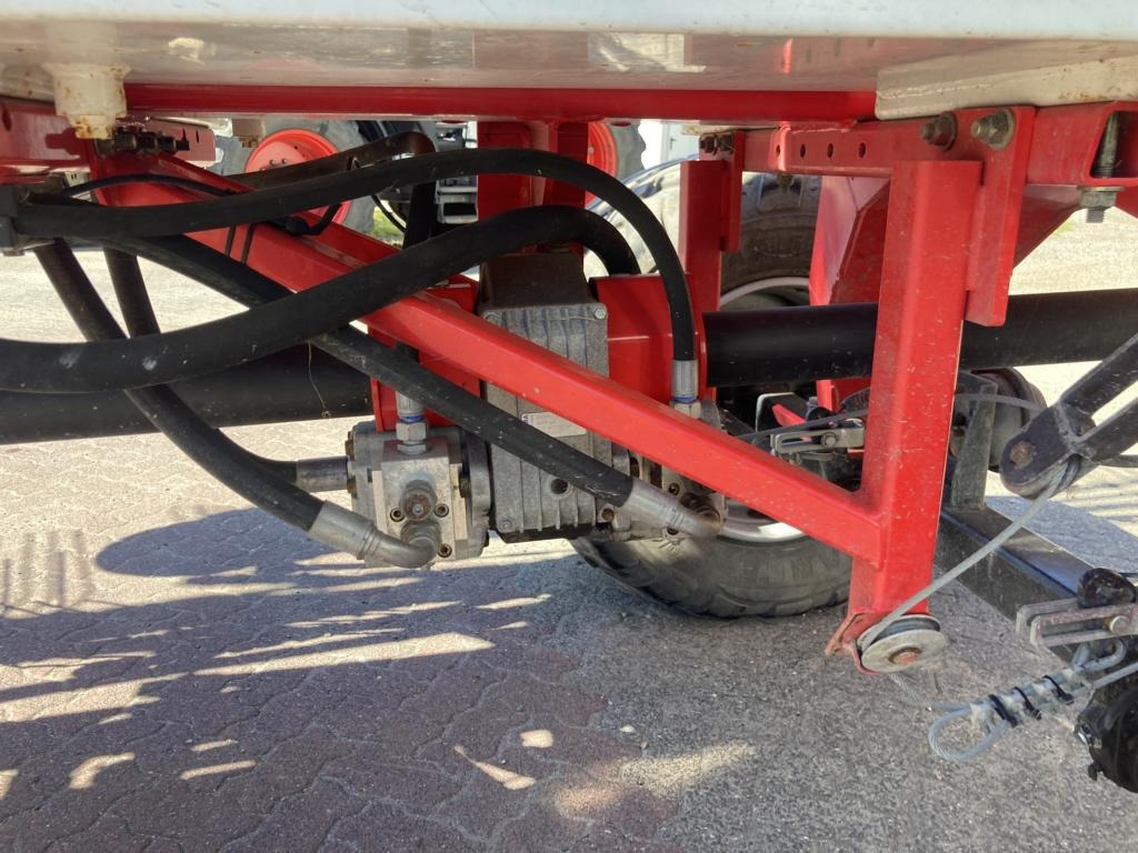 Pöttinger TOP 1252 C lízing Pöttinger TOP 1252 C: 9 kép.