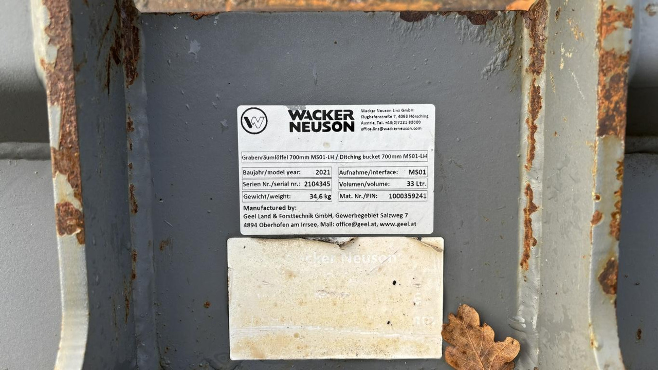 Wacker 803 - Minikotró: 3 kép. Wacker 803 - Minikotró: 3 kép.