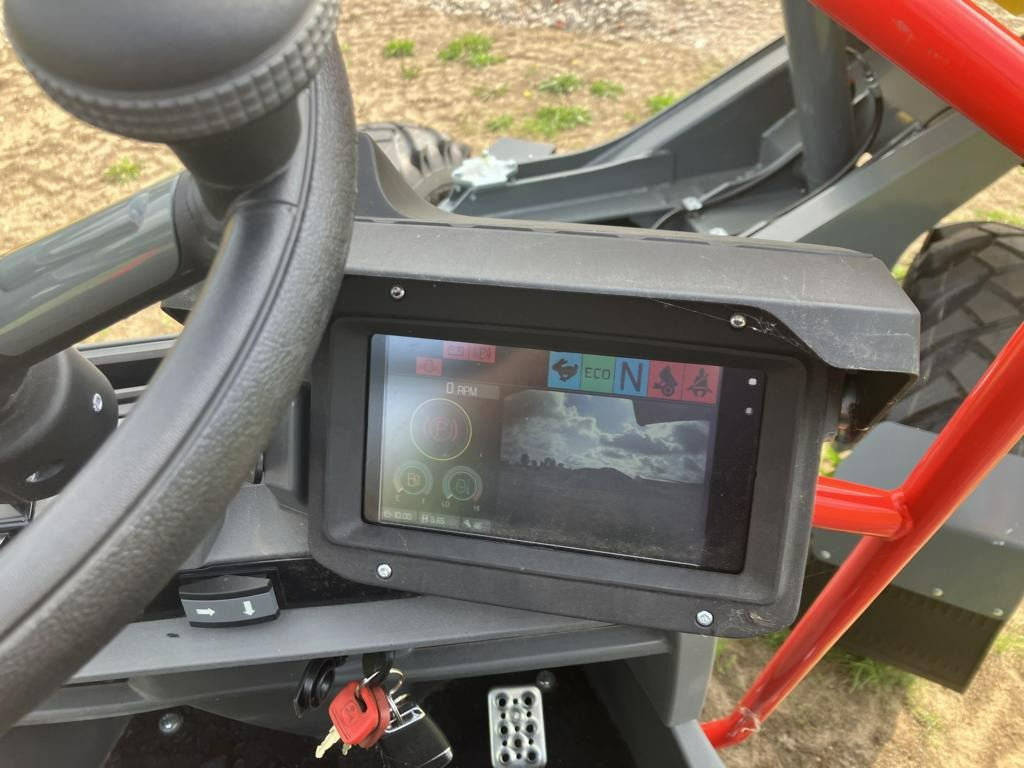 Wacker DW 50-2 - Billenőplatós teherautó: 2 kép. Wacker DW 50-2 - Billenőplatós teherautó: 2 kép.