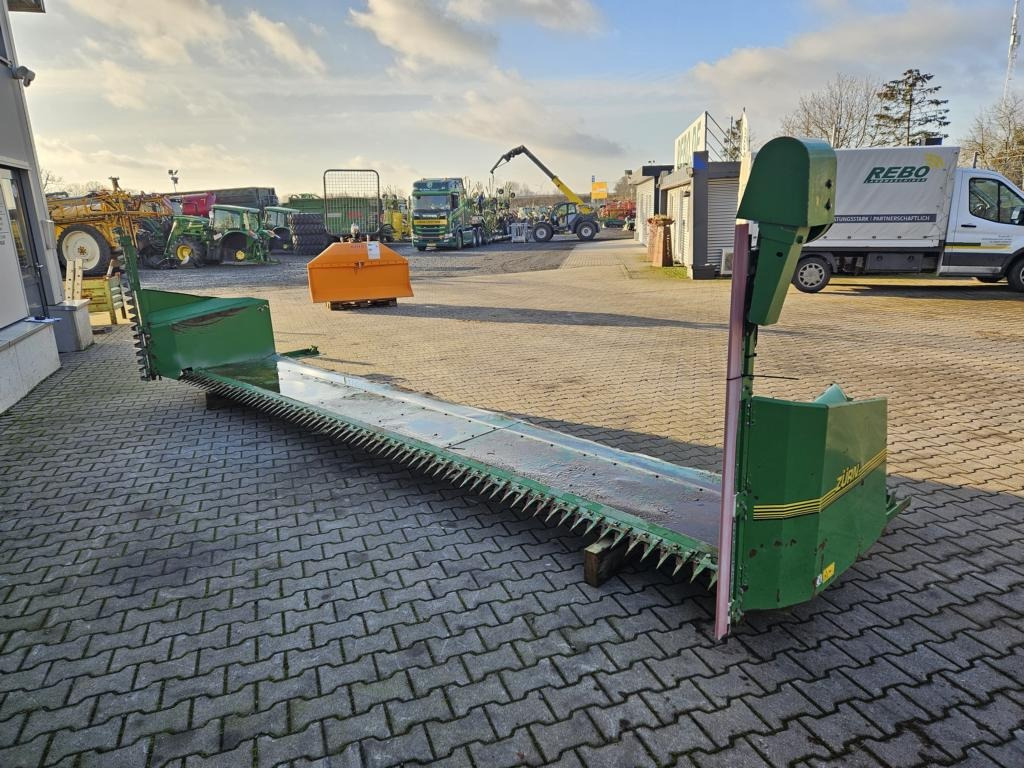 Zürn PROFI JD 800 - Kombájn: 4 kép. Zürn PROFI JD 800 - Kombájn: 4 kép.