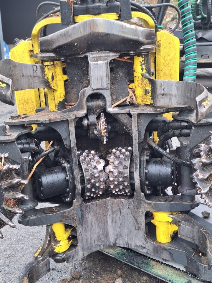 John Deere 1170G - Fakitermelő gép: 5 kép. John Deere 1170G - Fakitermelő gép: 5 kép.