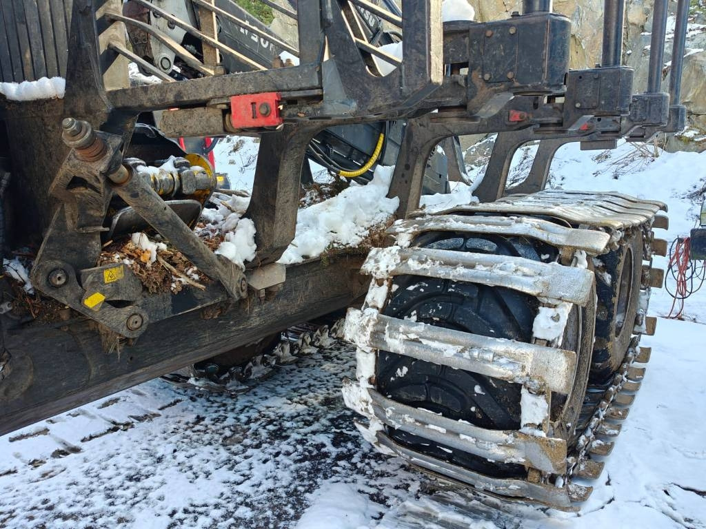 Komatsu 845 - Kihordó: 5 kép. Komatsu 845 - Kihordó: 5 kép.