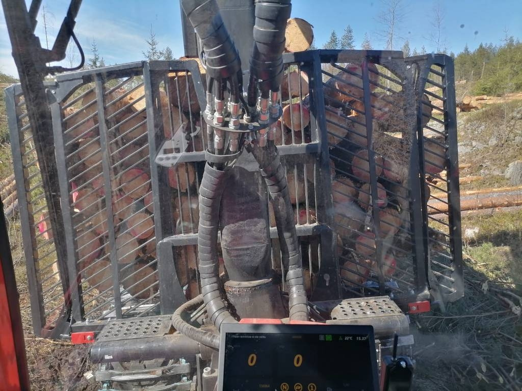 Komatsu 845 - Kihordó: 3 kép. Komatsu 845 - Kihordó: 3 kép.