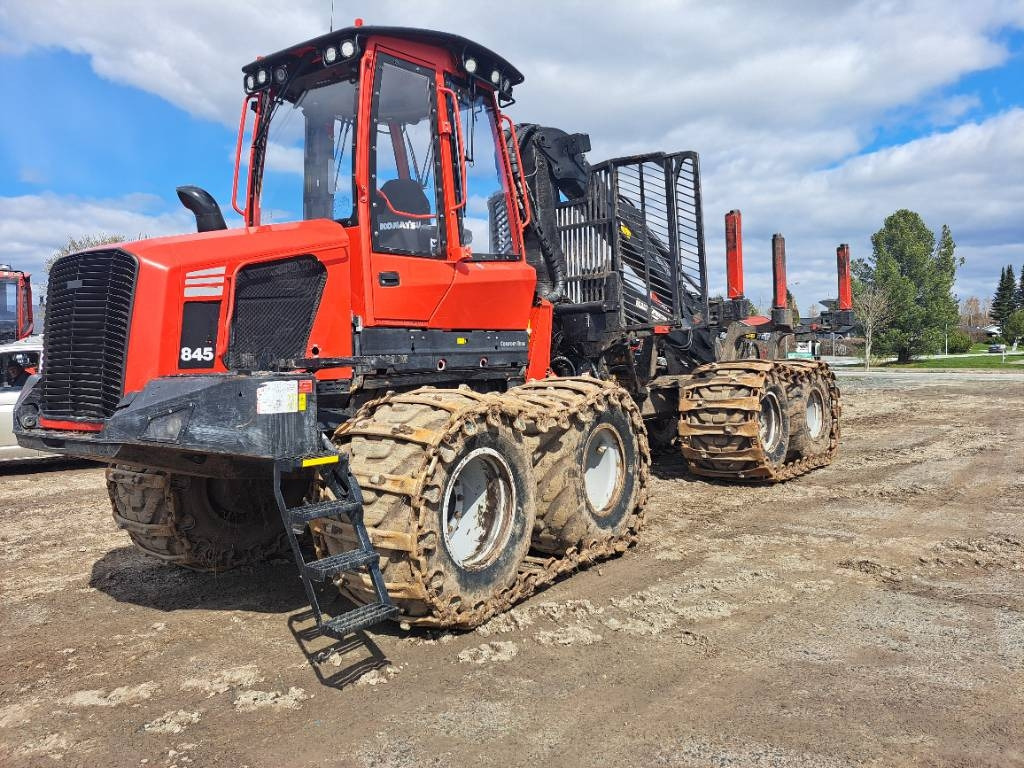 Komatsu 845 - Kihordó: 1 kép. Komatsu 845 - Kihordó: 1 kép.