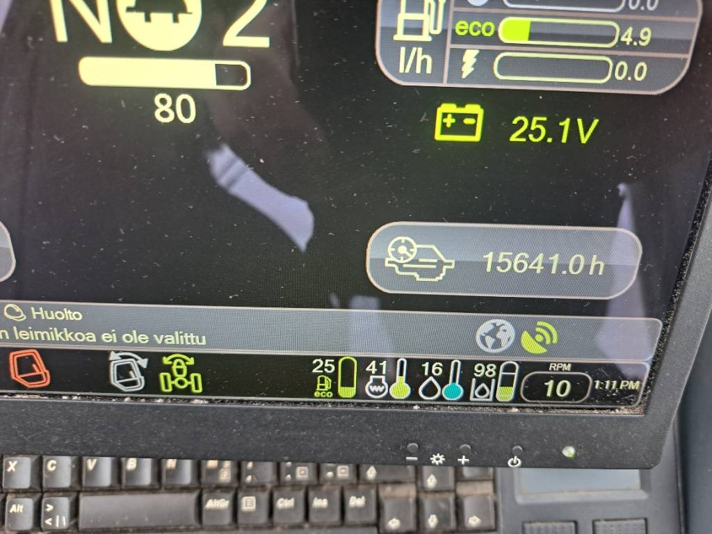 Komatsu 855 - Kihordó: 4 kép. Komatsu 855 - Kihordó: 4 kép.