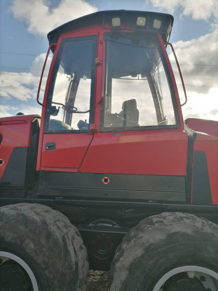 Komatsu 875  - Kihordó: 5 kép. Komatsu 875  - Kihordó: 5 kép.